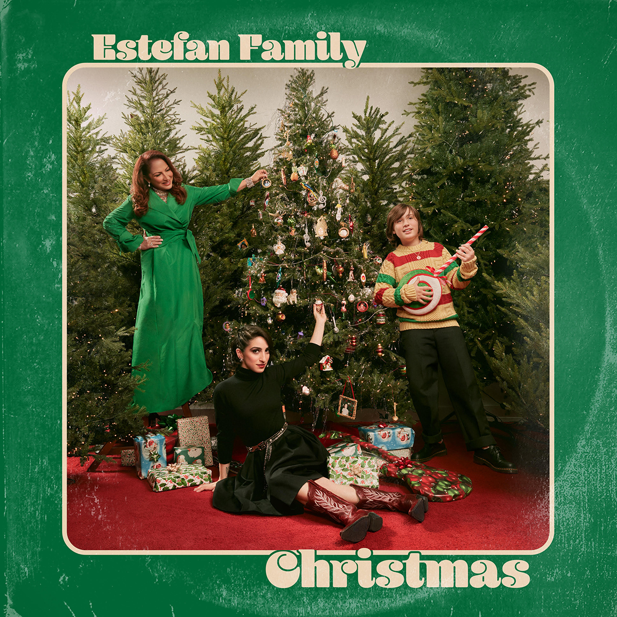 Gloria, Emily and Sasha released an album dedicated to Christmas